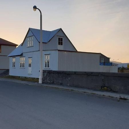 Отель Palshus Patreksfjordur Экстерьер фото
